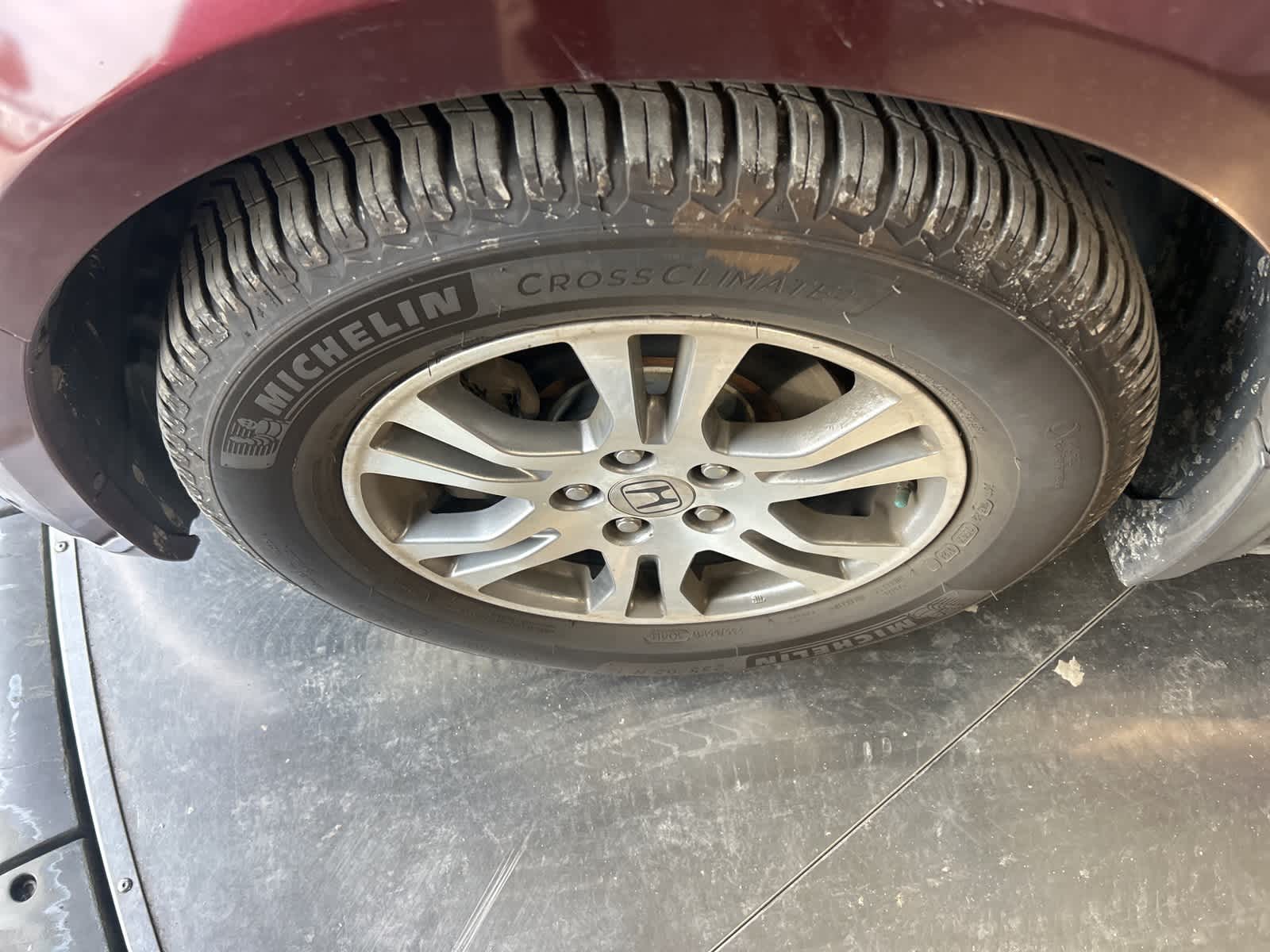 Thumbnail: 2012 Honda Odyssey - 16