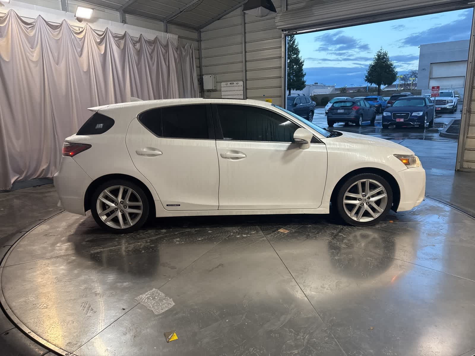 Thumbnail: 2015 Lexus CT - 4