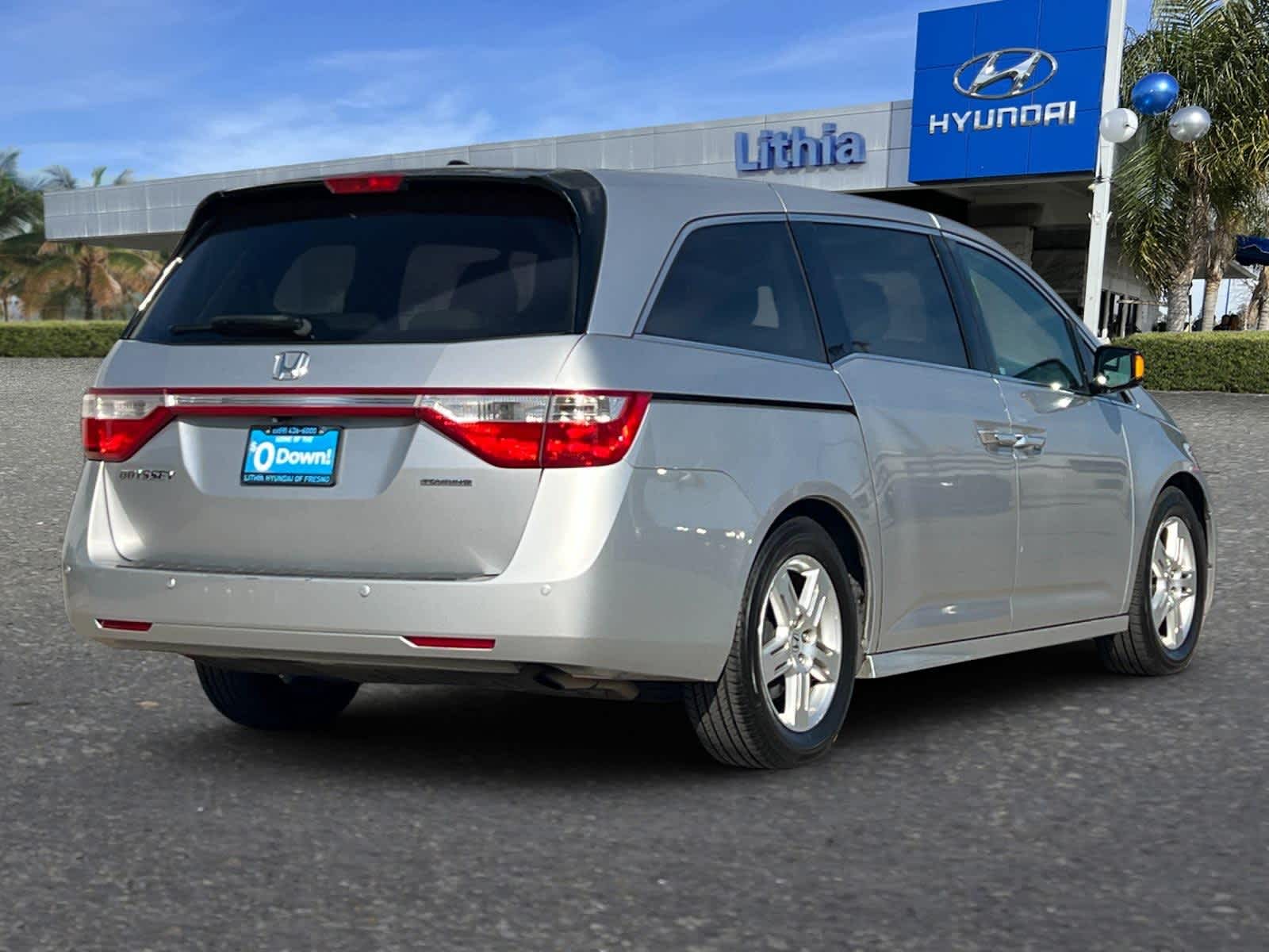 Thumbnail: 2012 Honda Odyssey - 3