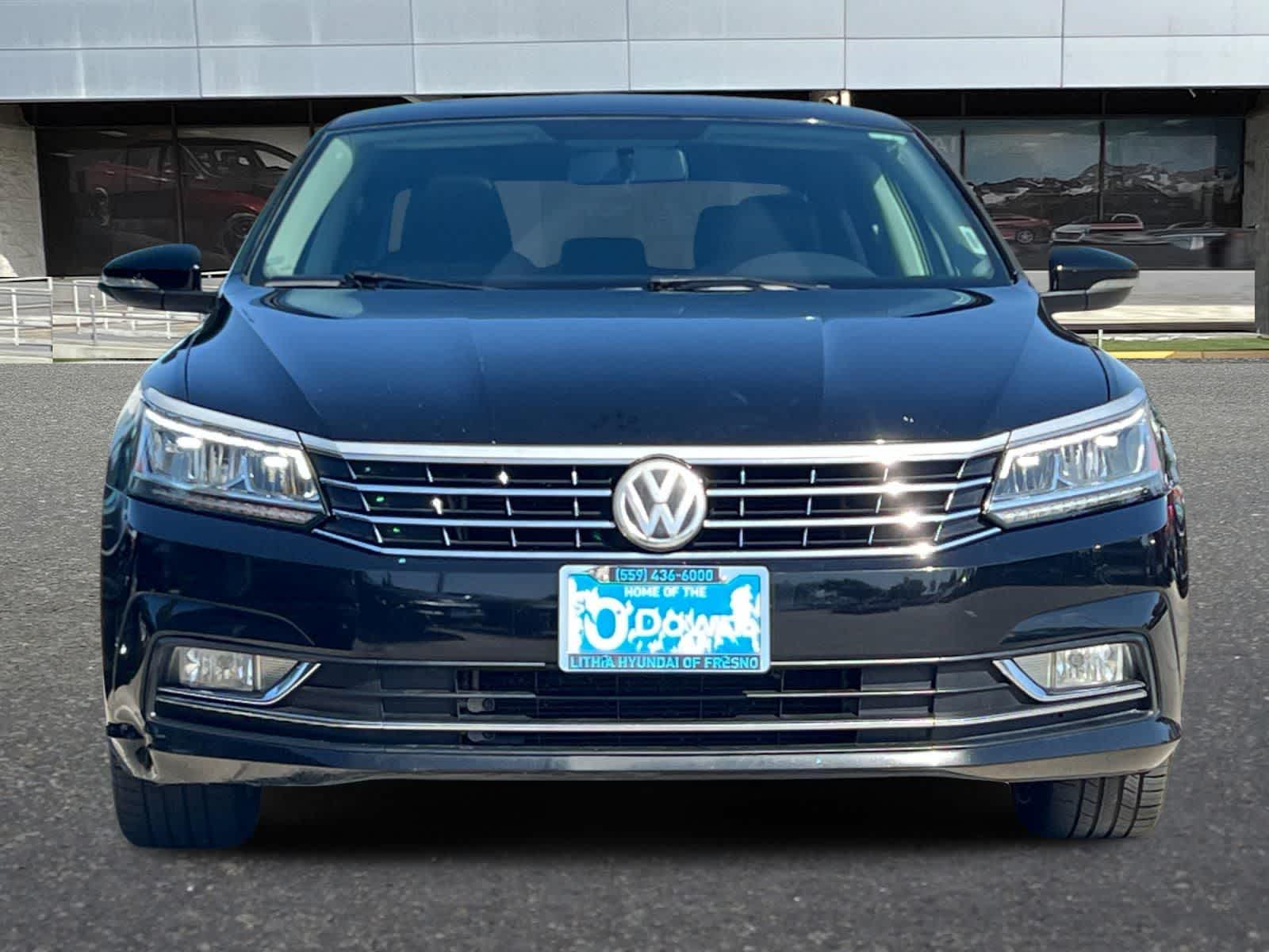 Thumbnail: 2016 Volkswagen Passat - 11