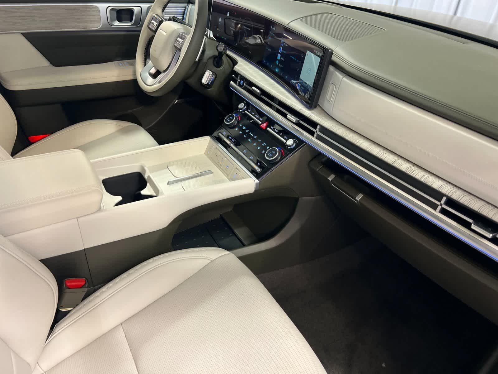 Thumbnail: 2025 Hyundai Santa Fe - 16