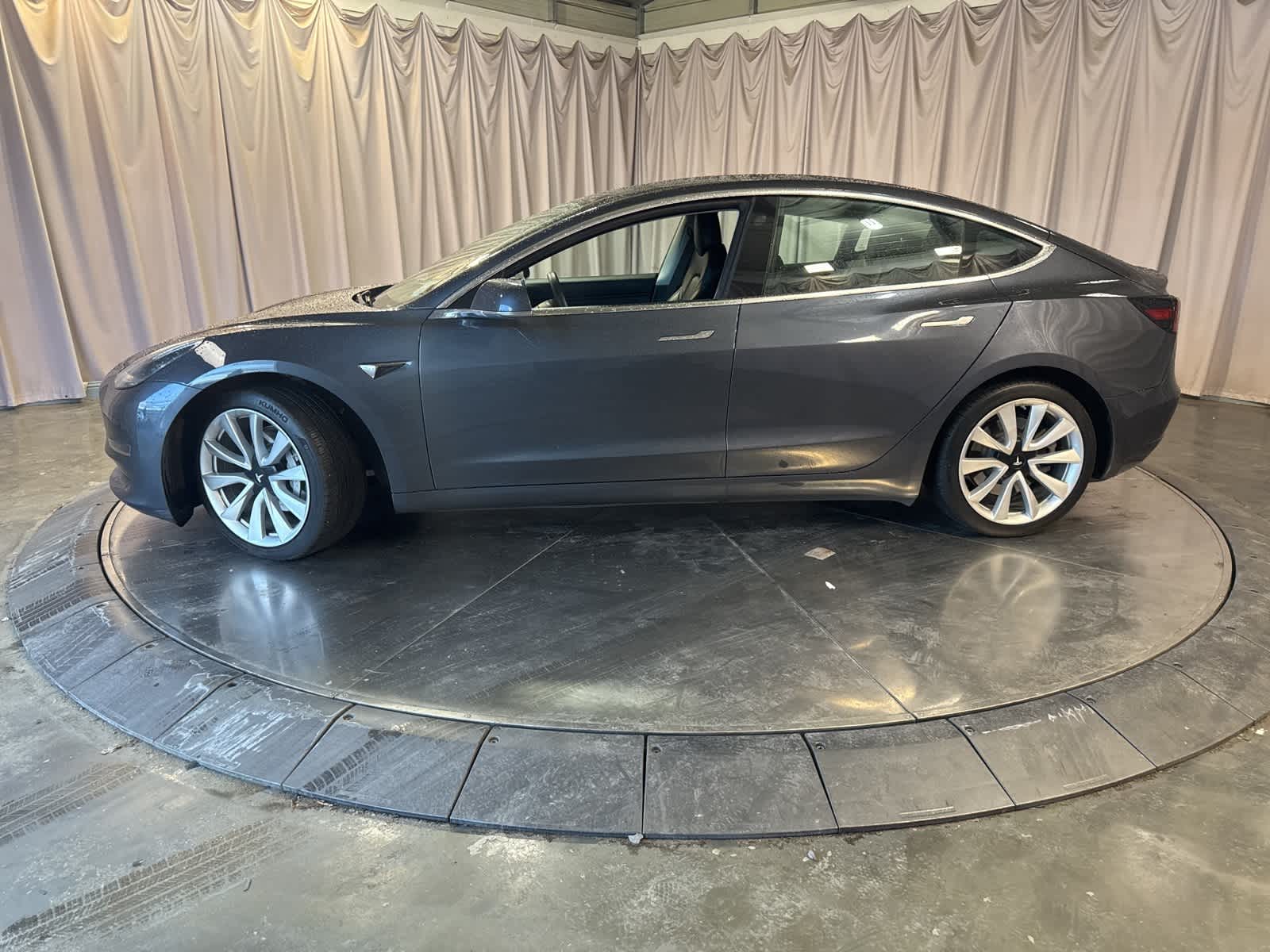 Thumbnail: 2020 Tesla Model 3 - 7