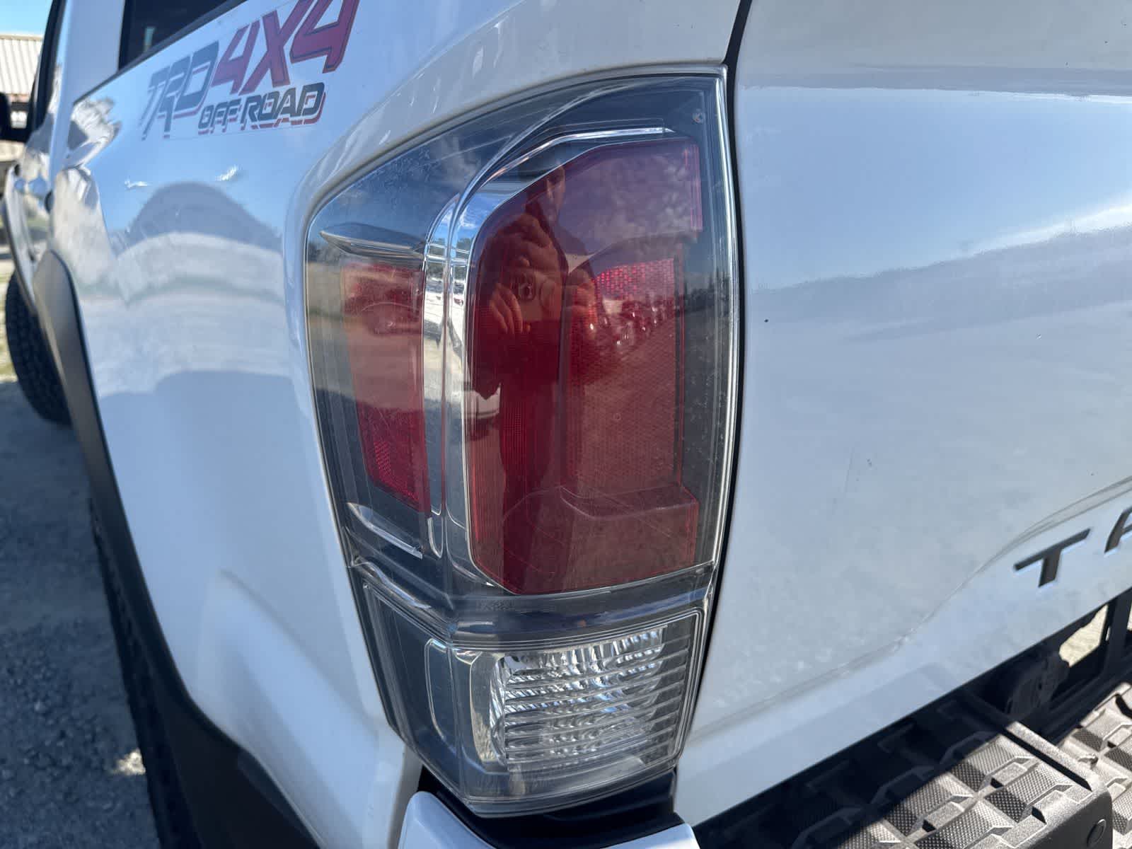 Thumbnail: 2020 Toyota Tacoma - 10