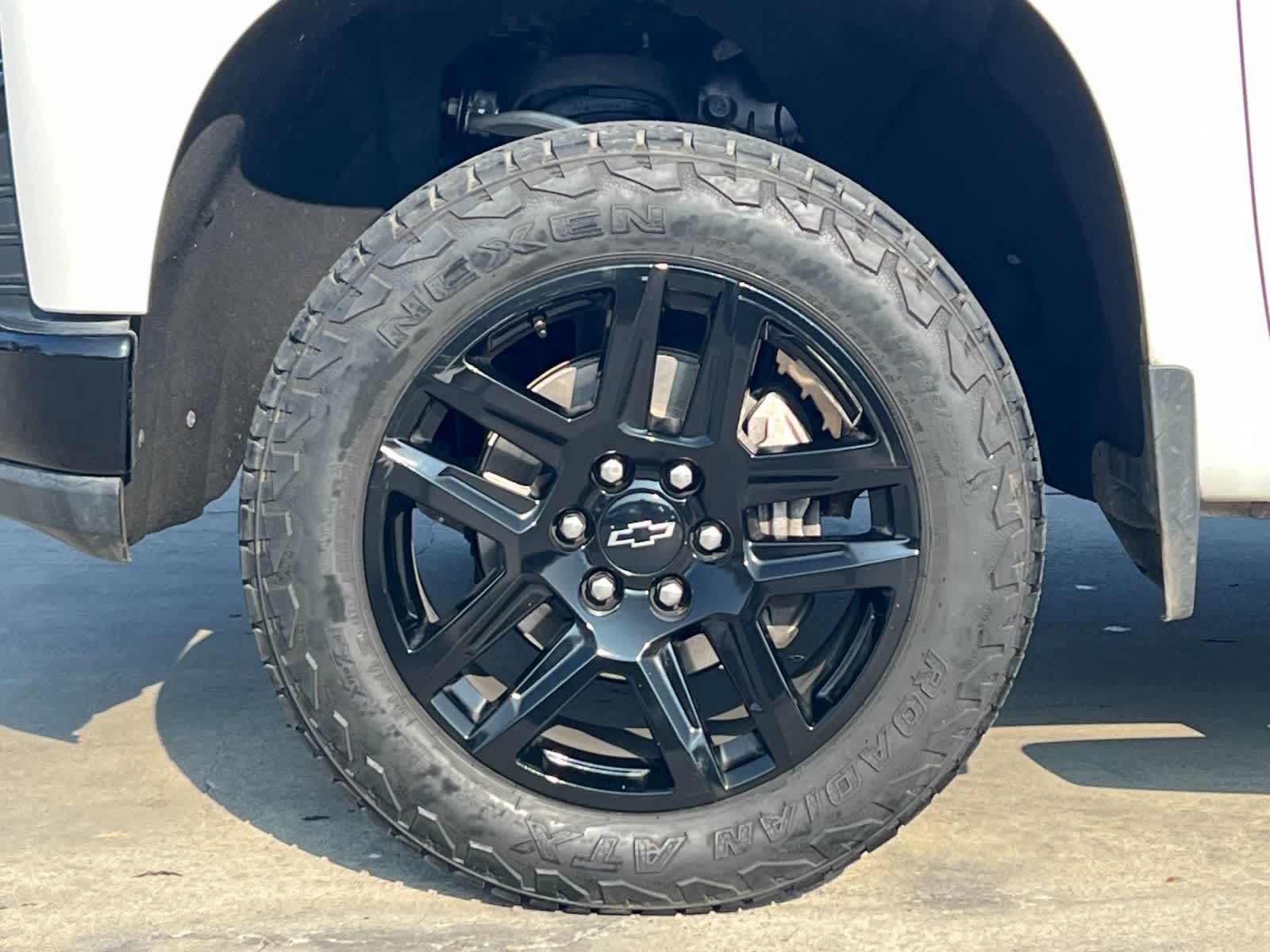 Thumbnail: 2021 Chevrolet Silverado 1500 - 26