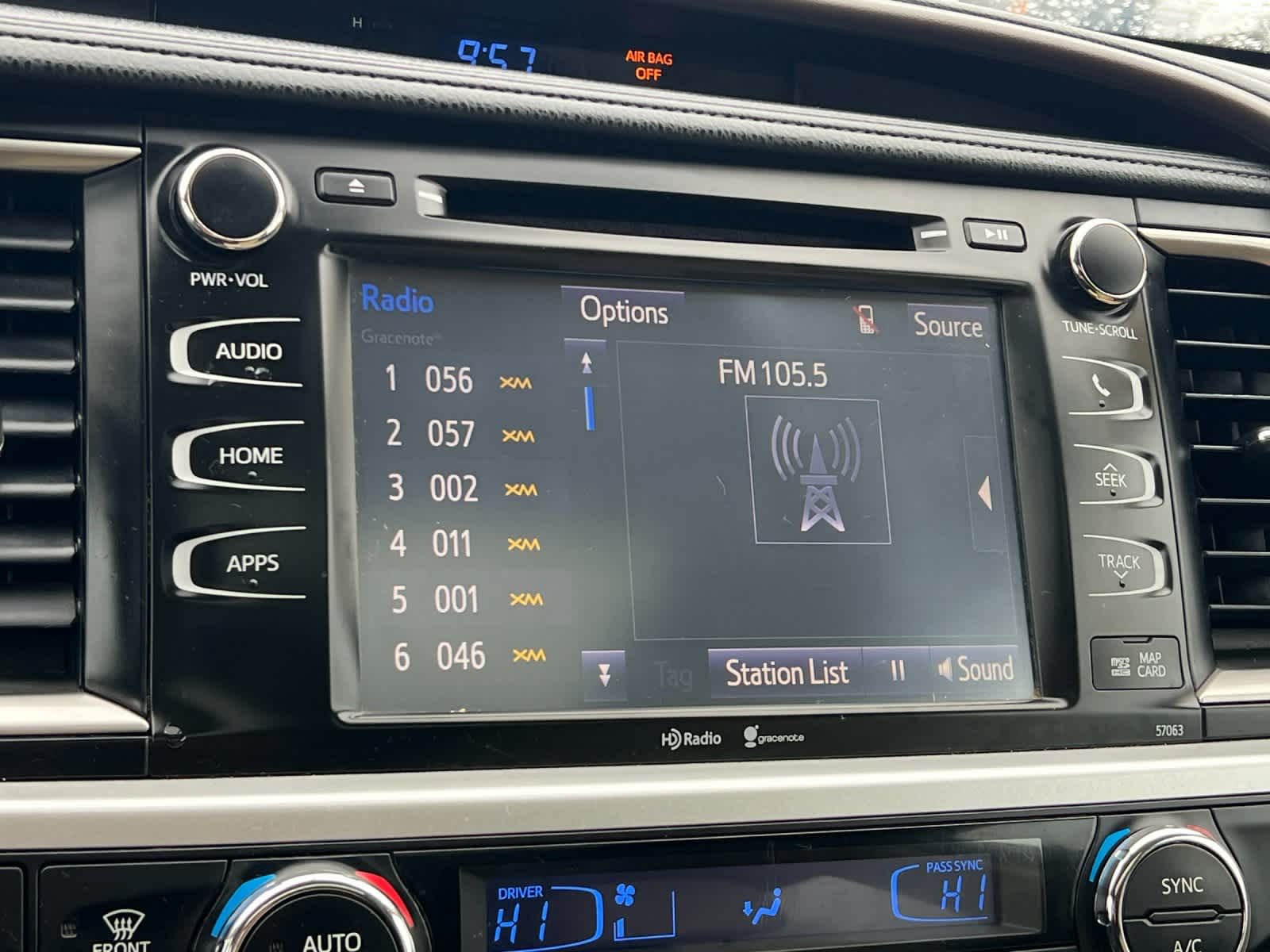 Thumbnail: 2015 Toyota Highlander - 19