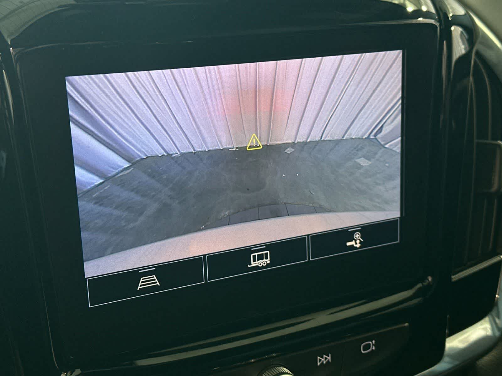 Thumbnail: 2022 Chevrolet Traverse - 21