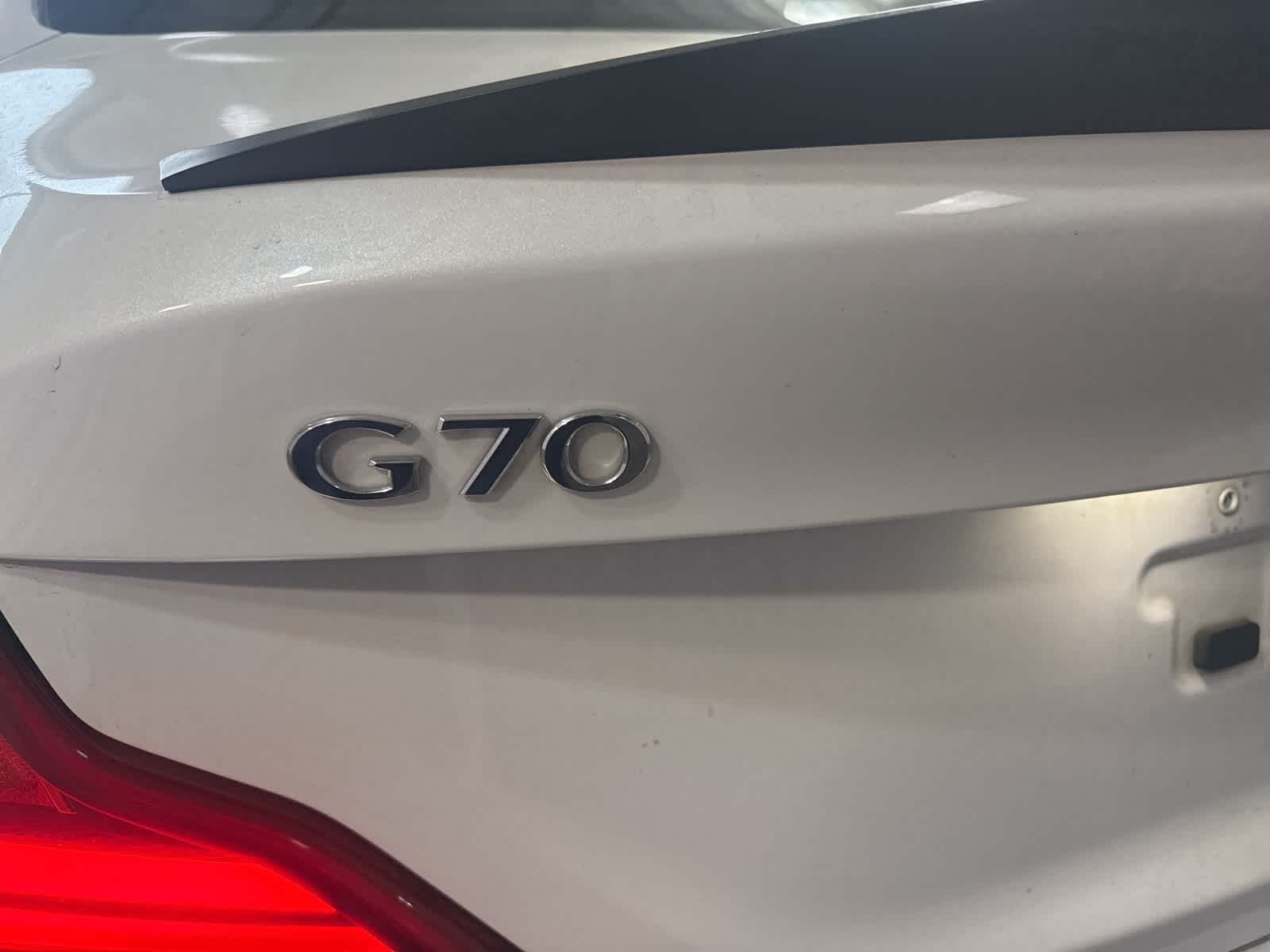 Thumbnail: 2019 Genesis G70 - 11