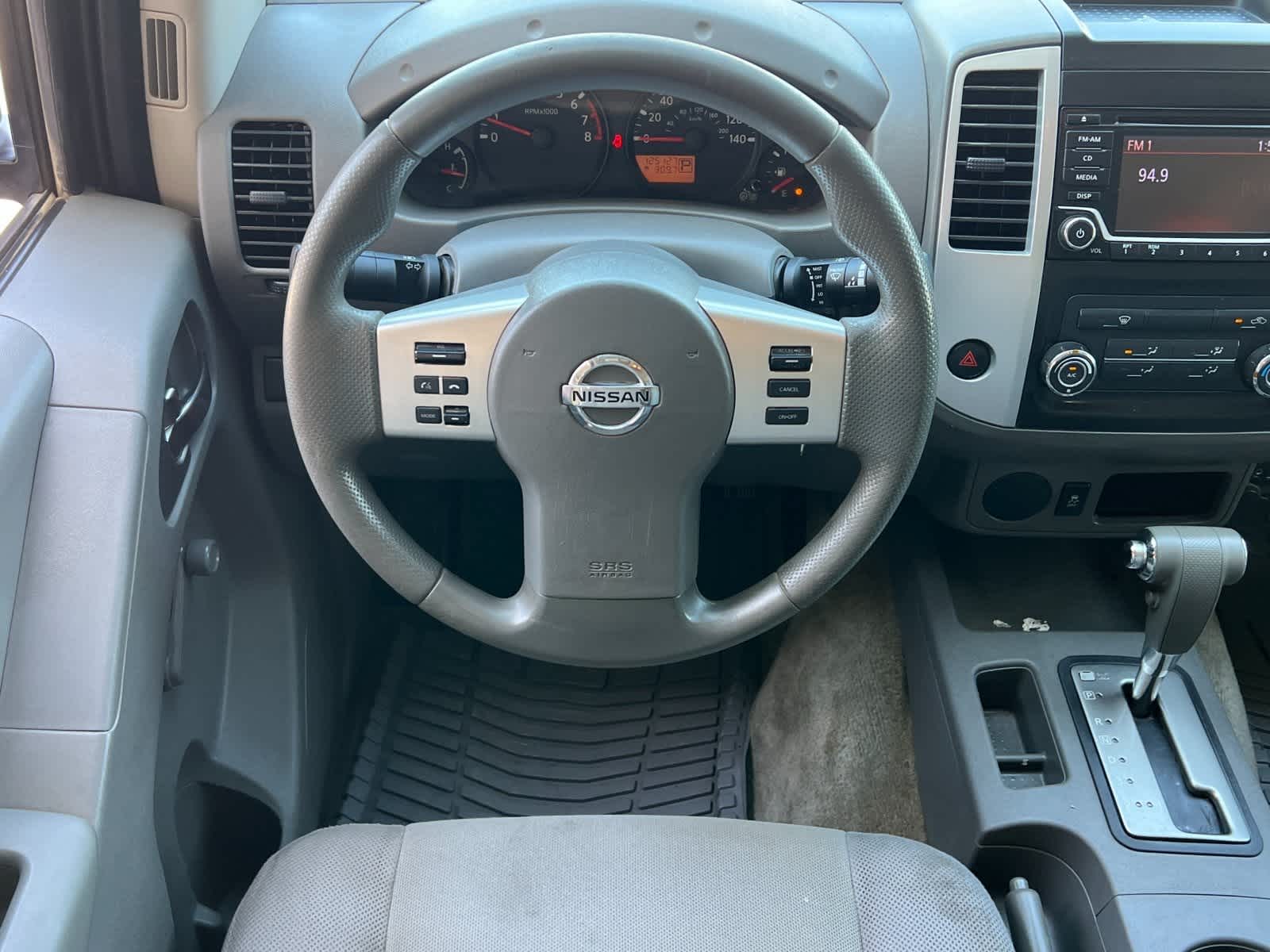2017 Nissan Frontier S 14