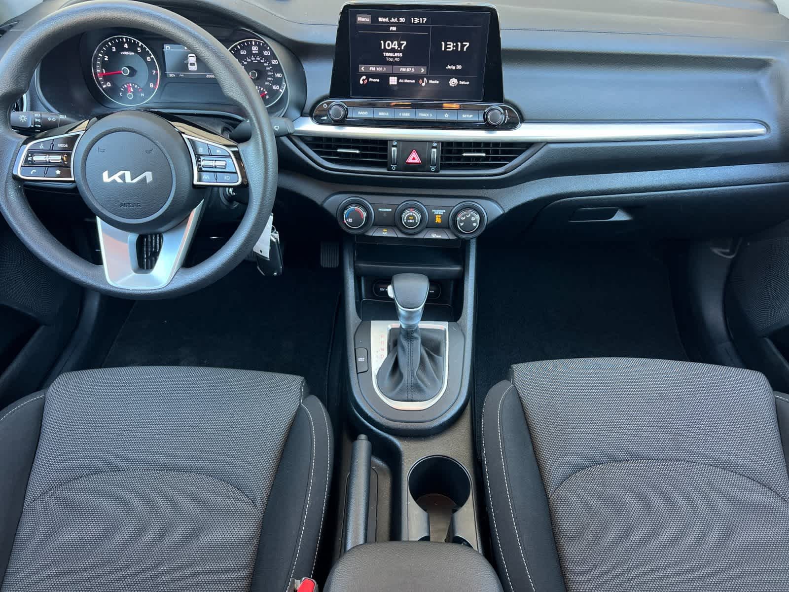 Thumbnail: 2023 Kia Forte - 3
