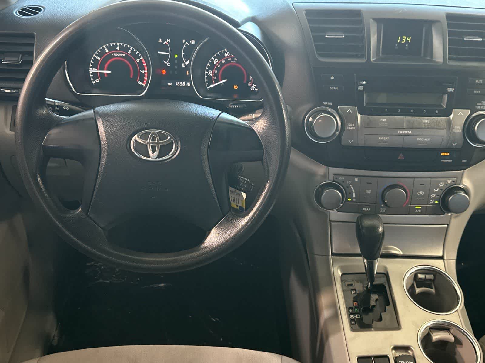 Thumbnail: 2012 Toyota Highlander - 15