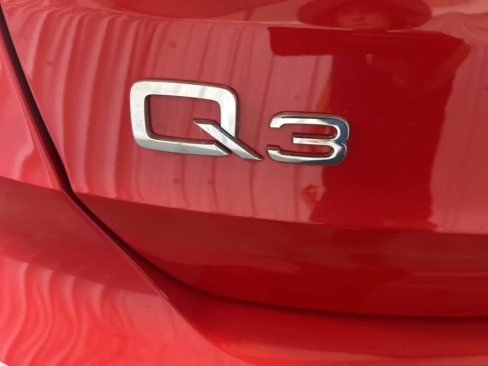 Thumbnail: 2025 Audi Q3 - 12