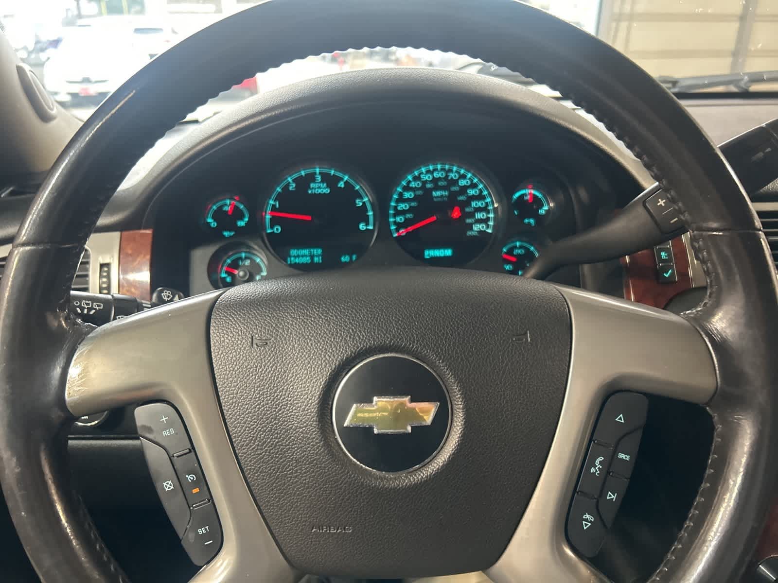 Thumbnail: 2014 Chevrolet Suburban - 29