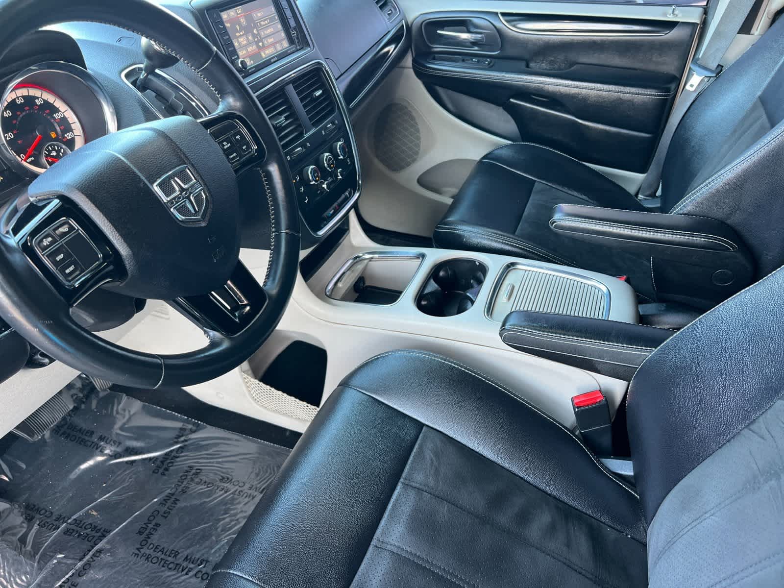 Thumbnail: 2019 Dodge Grand Caravan - 10