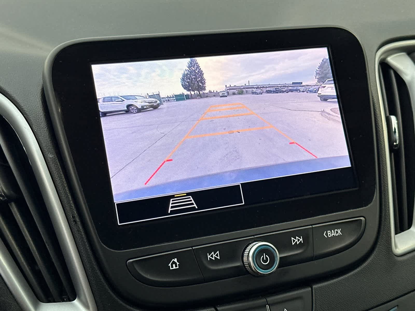 Thumbnail: 2023 Chevrolet Malibu - 19