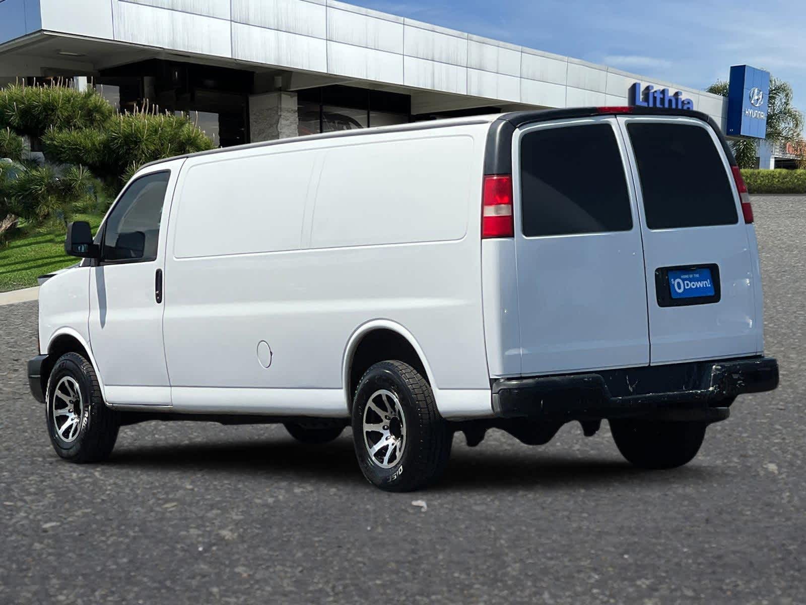Thumbnail: 2013 Chevrolet Express - 6