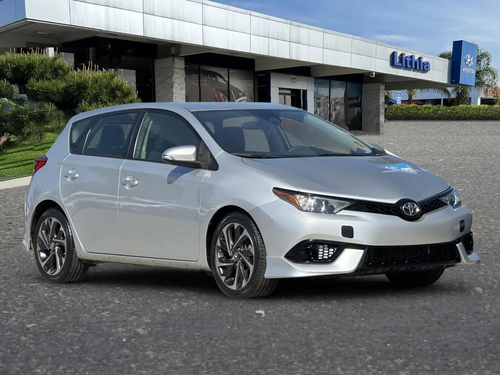 Thumbnail: 2017 Toyota Corolla iM - 10