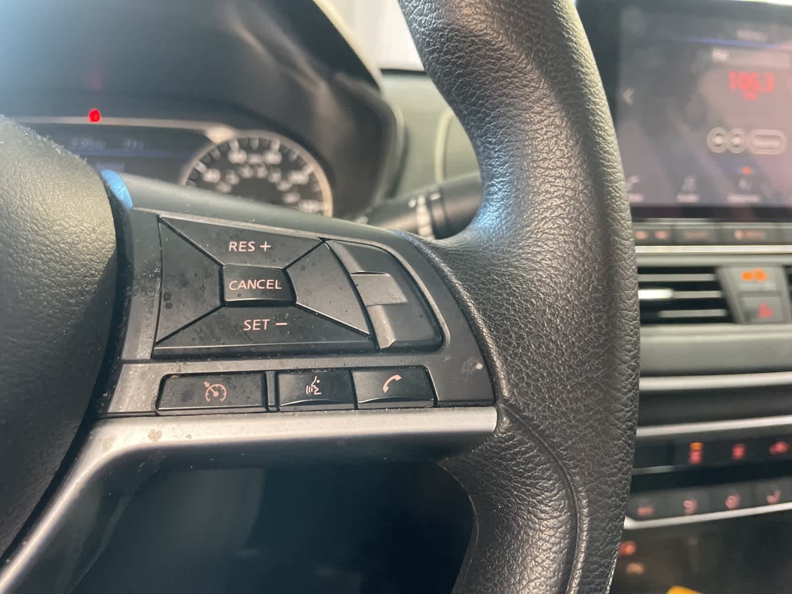 Thumbnail: 2022 Nissan Altima - 23