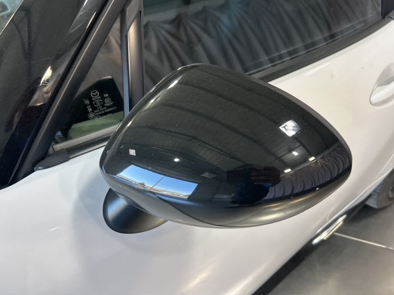 Thumbnail: 2020 Mazda MX-5 Miata - 16
