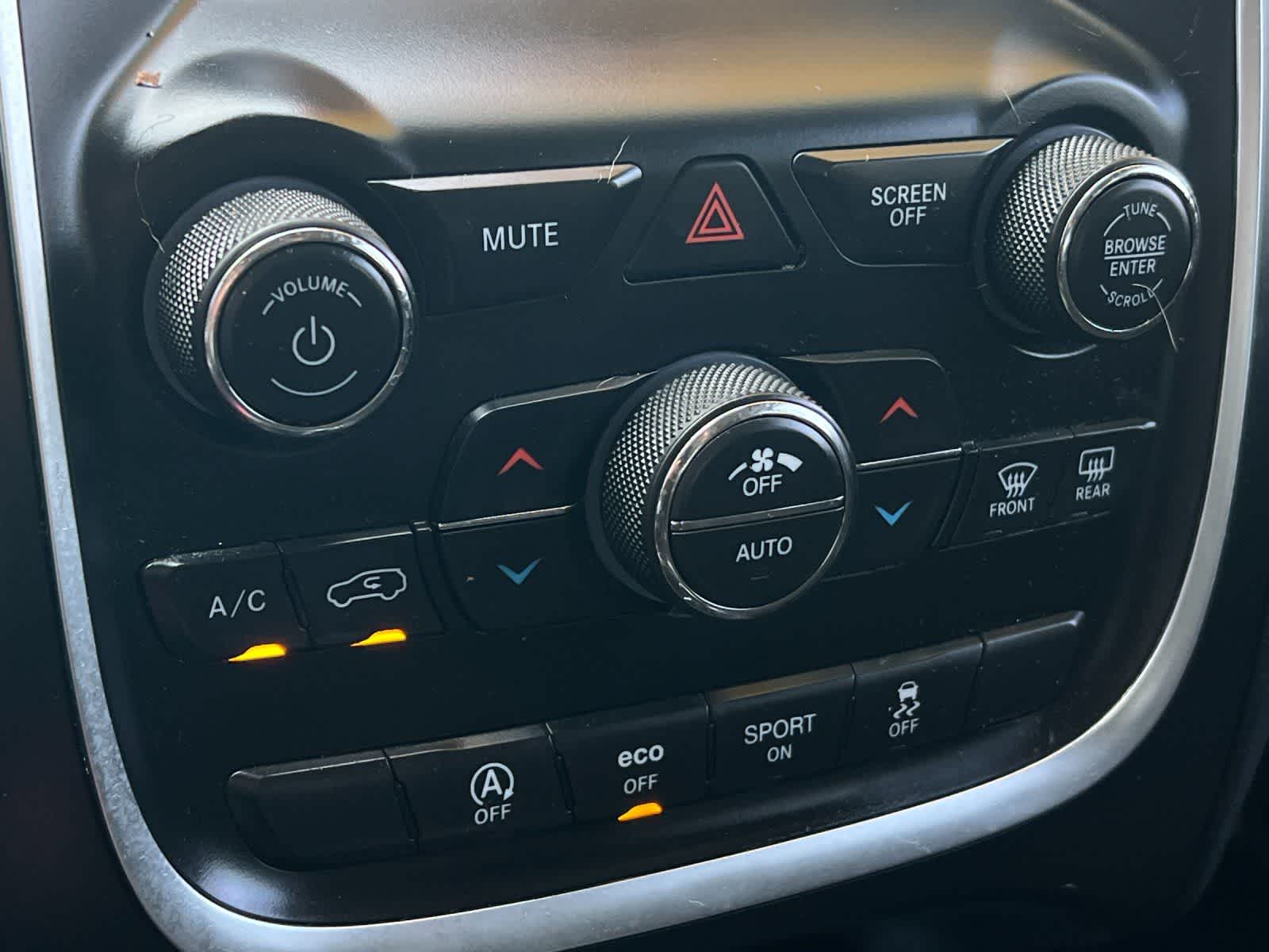 Thumbnail: 2019 Dodge Durango - 21