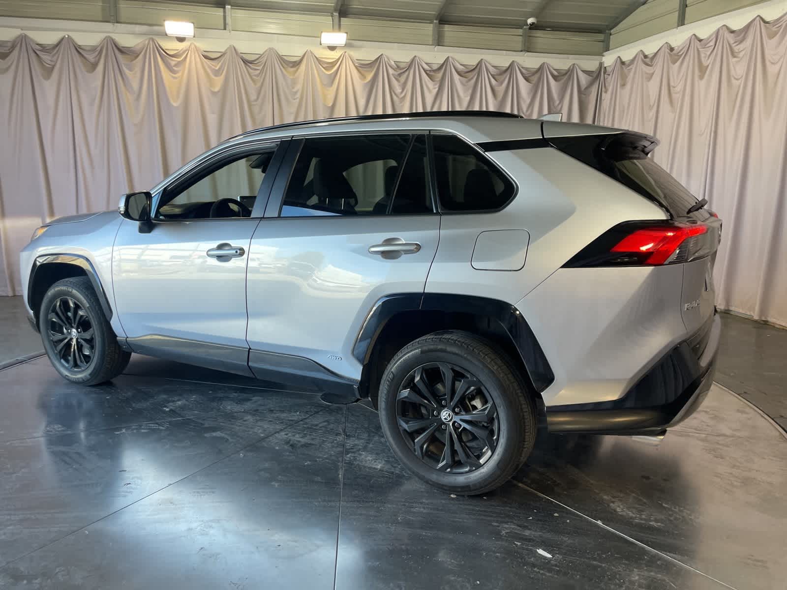 Thumbnail: 2022 Toyota RAV4 - 7