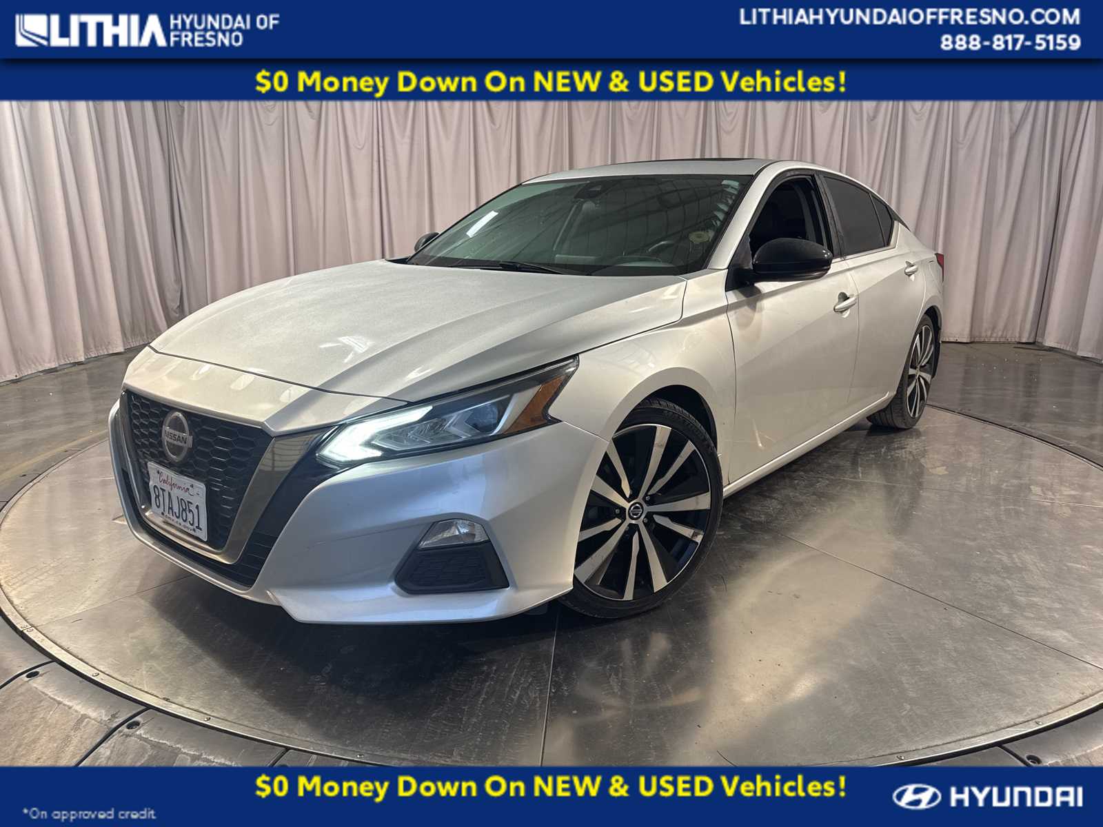 2020 Nissan Altima SR's photo