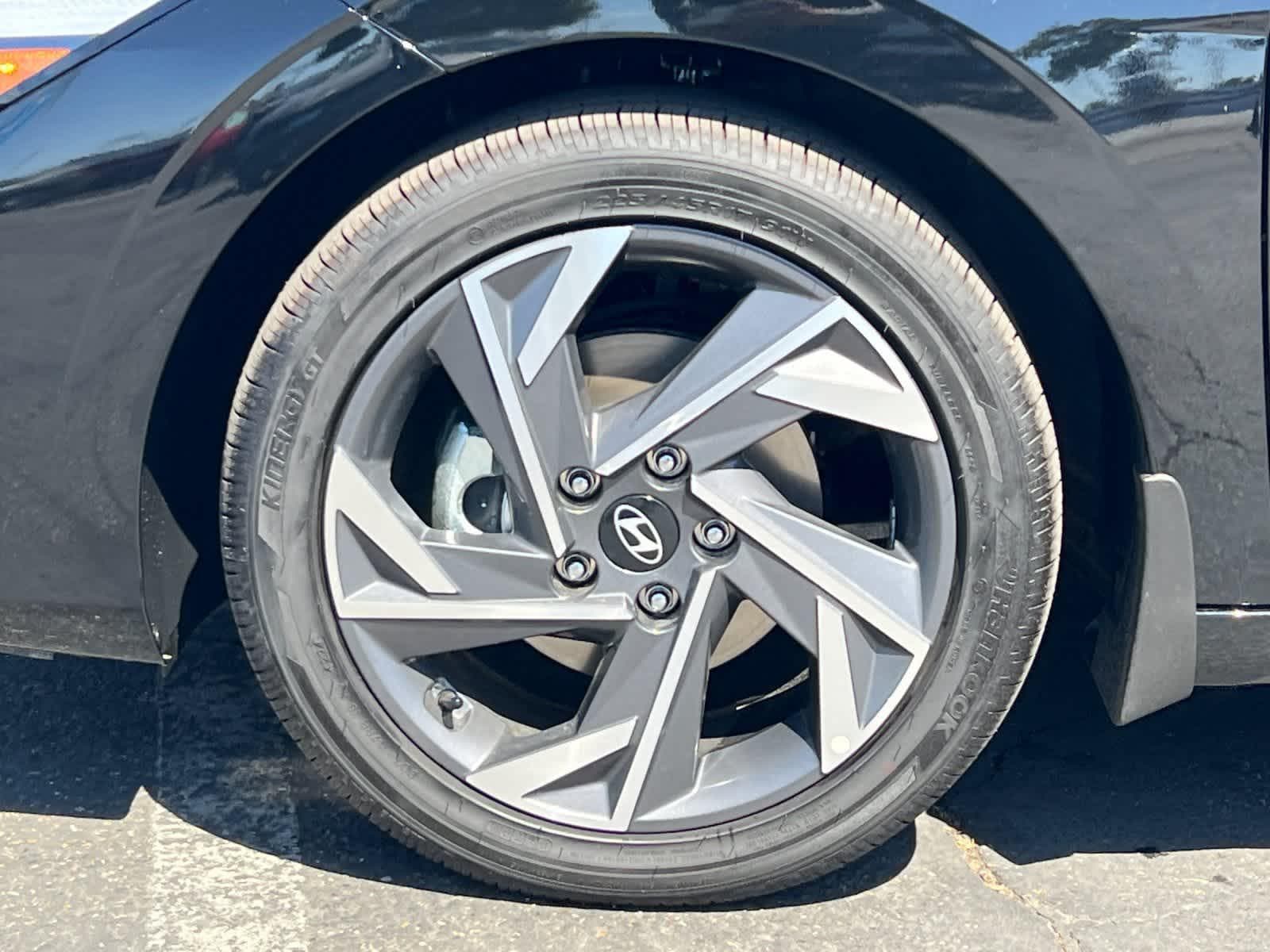 Thumbnail: 2025 Hyundai Elantra - 26