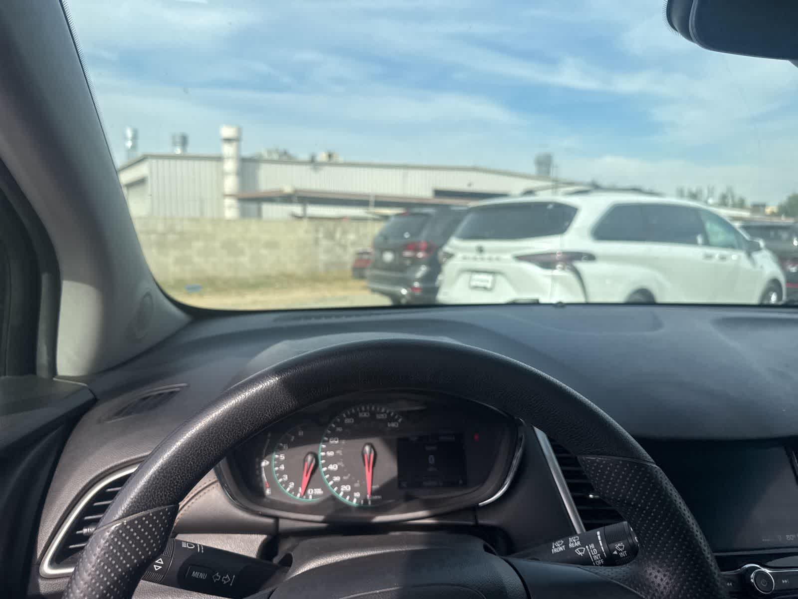 Thumbnail: 2020 Chevrolet Trax - 24