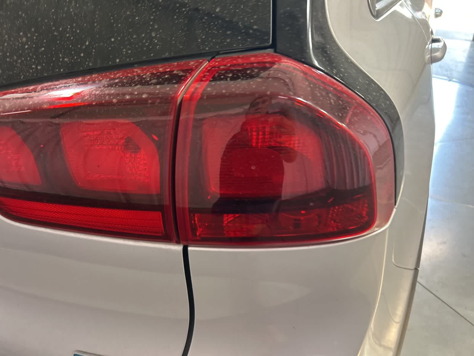 Thumbnail: 2019 Kia Niro - 9