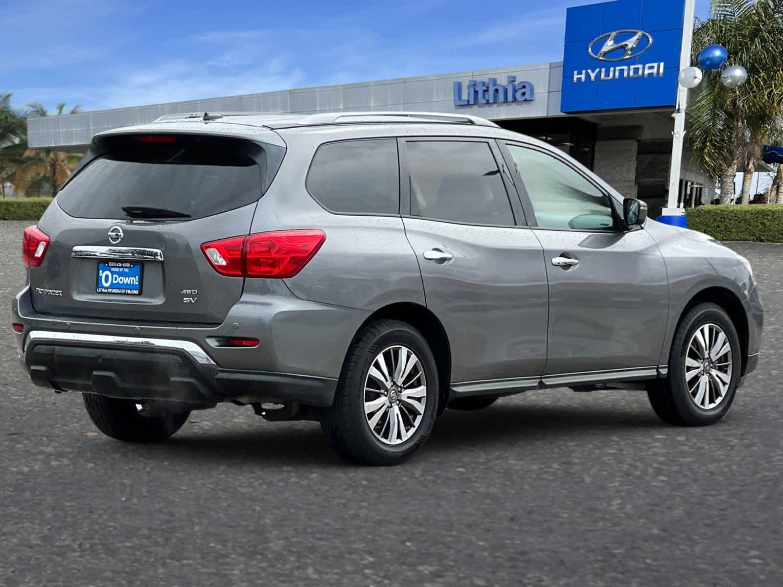 Thumbnail: 2018 Nissan Pathfinder - 2