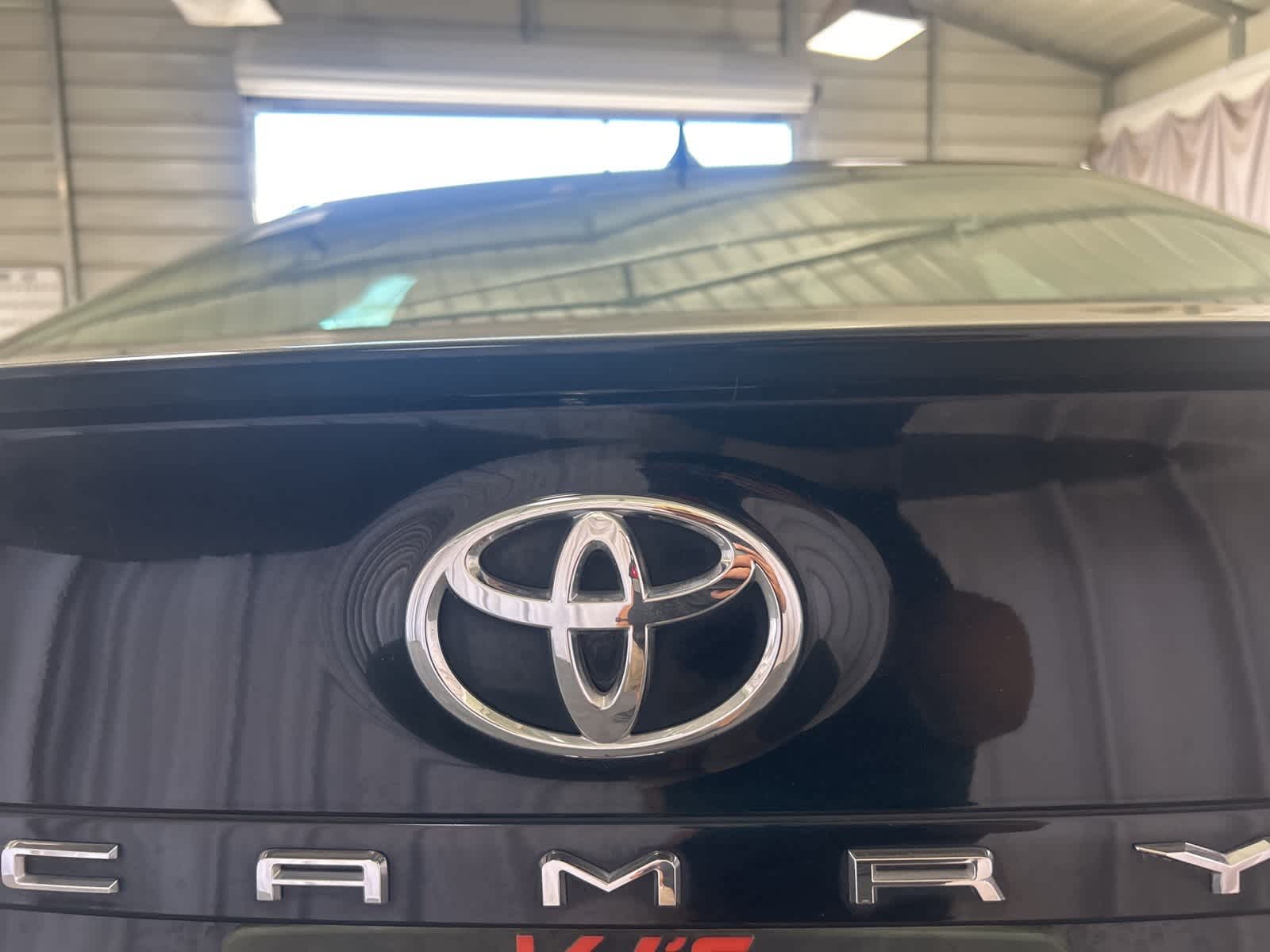 Thumbnail: 2020 Toyota Camry - 11