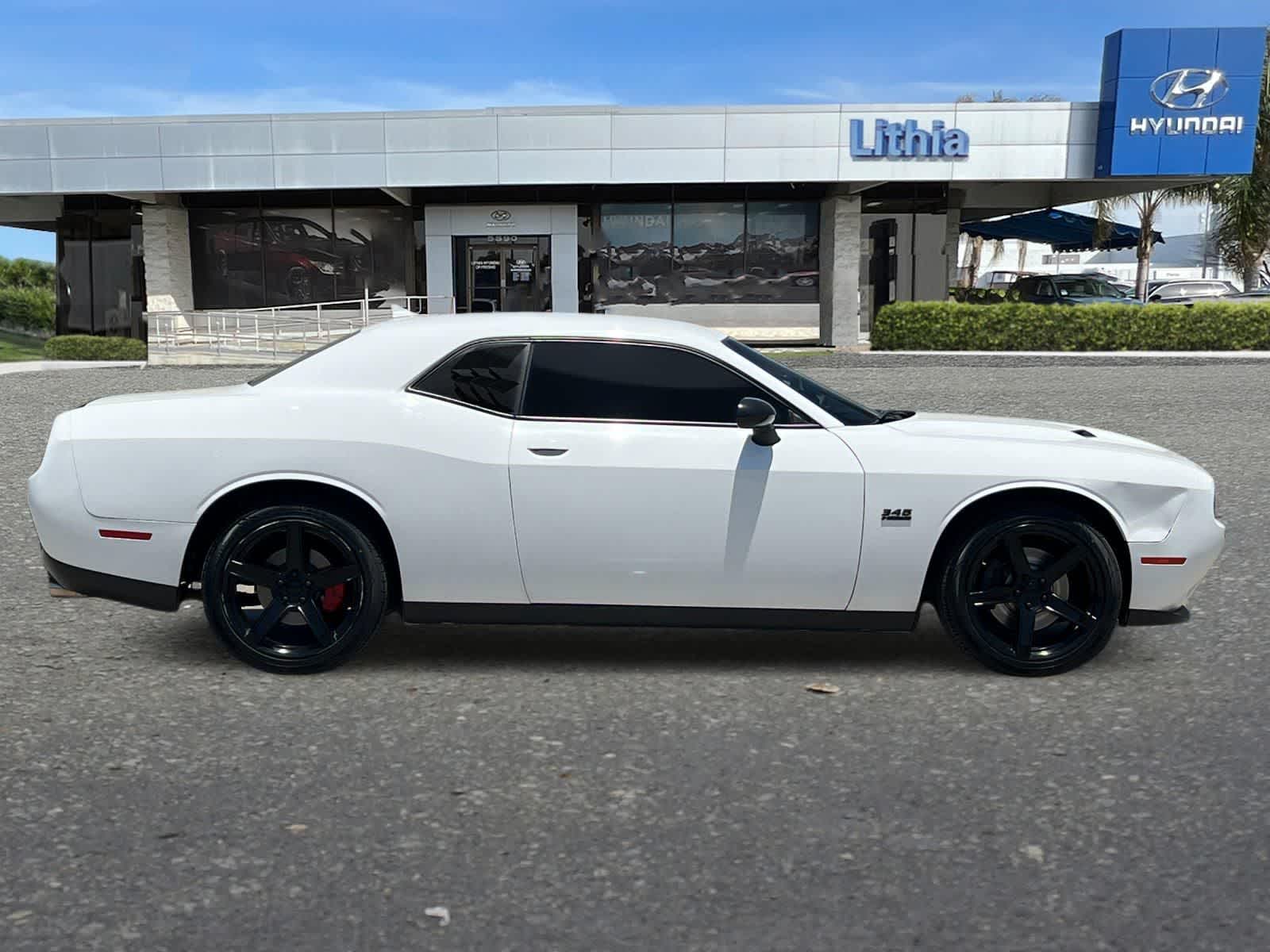 Thumbnail: 2016 Dodge Challenger - 9