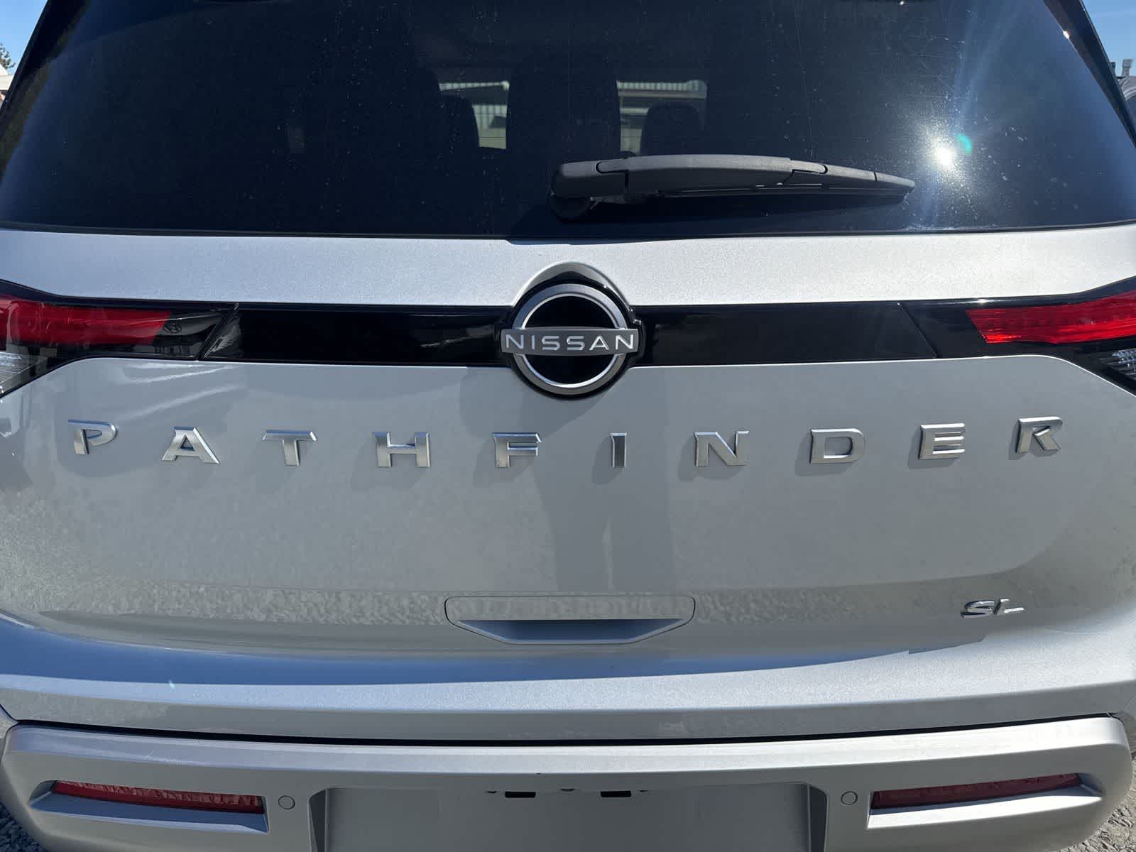 Thumbnail: 2025 Nissan Pathfinder - 15