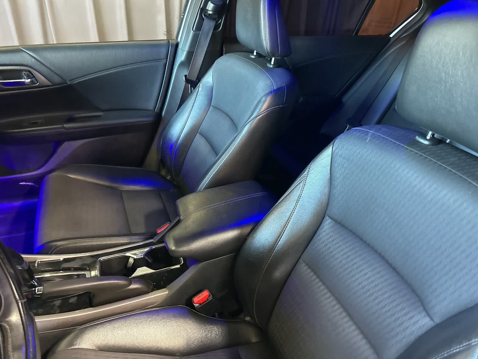 Thumbnail: 2016 Honda Accord - 25