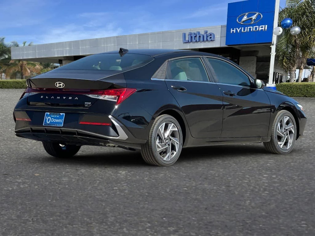 New 2026 Hyundai Elantra Hybrid Limited Sedan