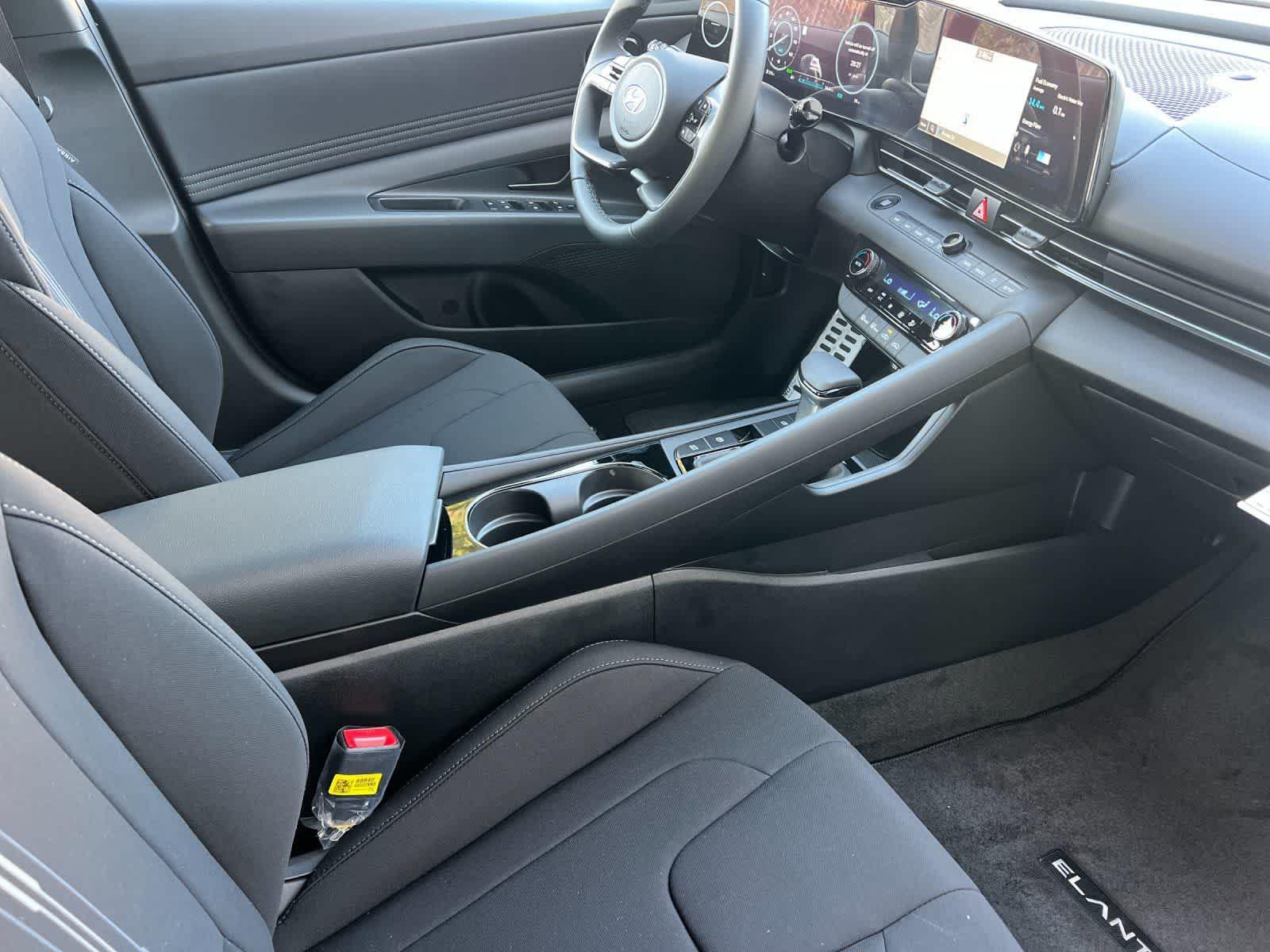 Thumbnail: 2026 Hyundai Elantra - 16