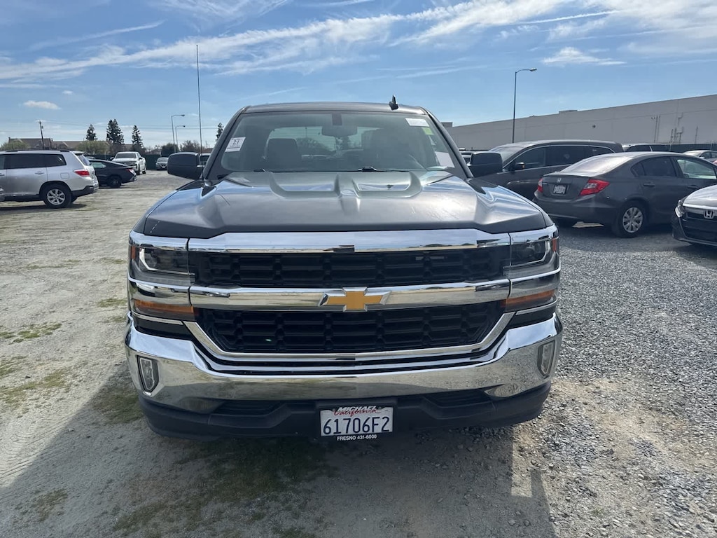 Used 2017 Chevrolet Silverado 1500 LT w/1LT Truck Crew Cab