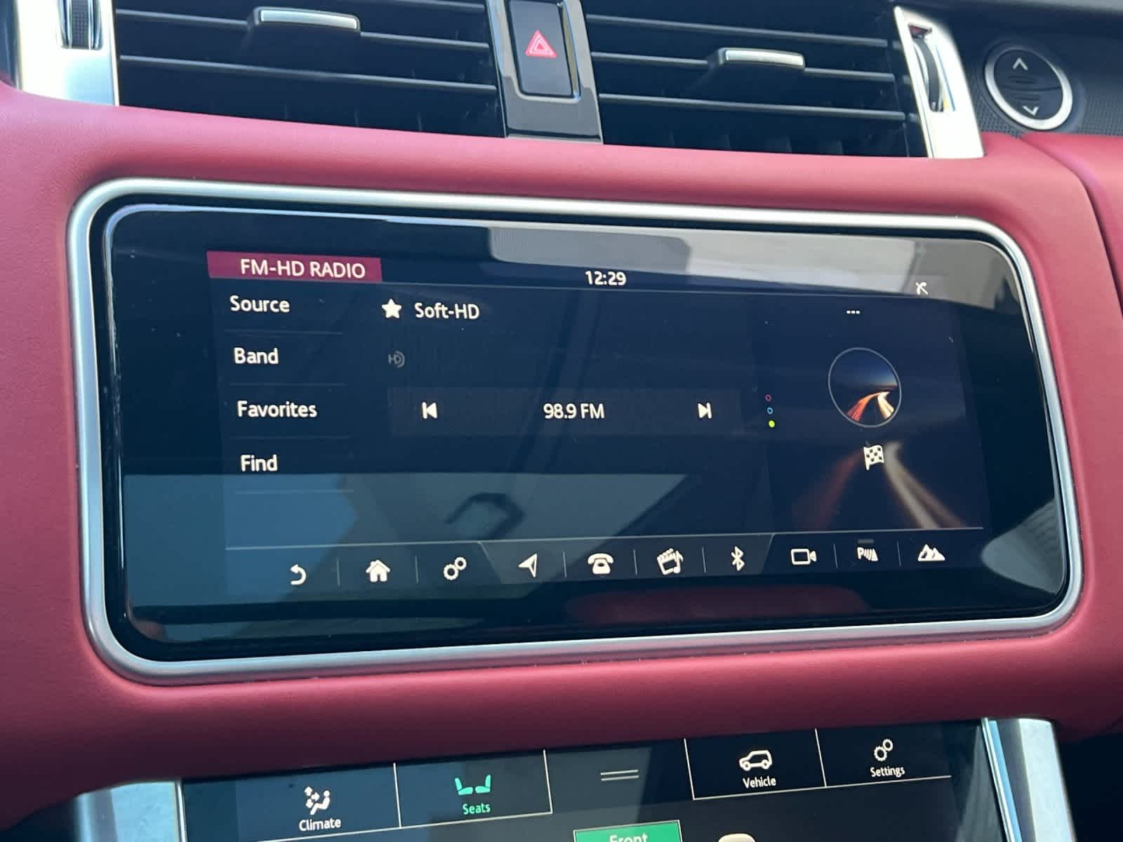 Thumbnail: 2020 Land Rover Range Rover Sport - 18