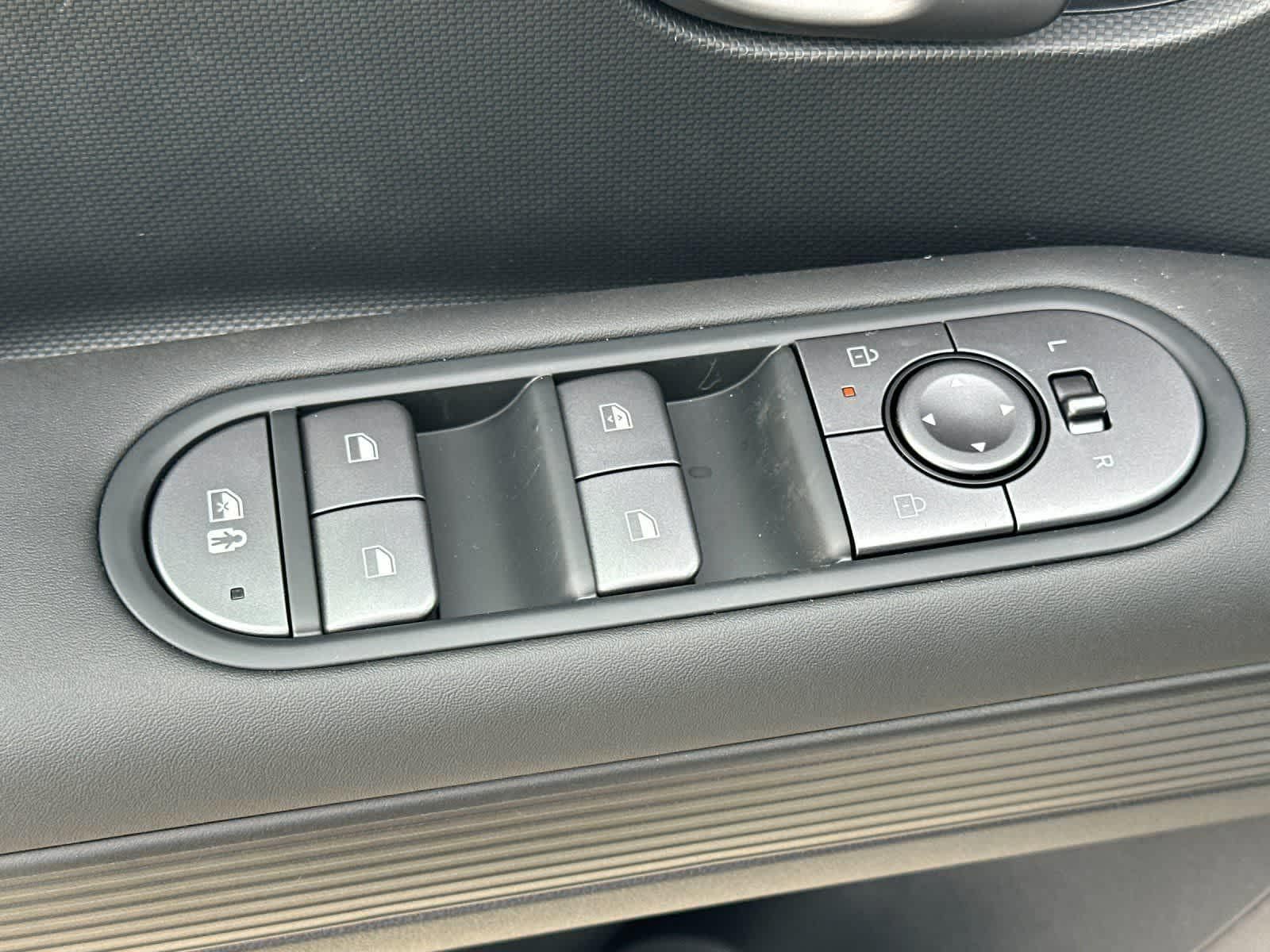 Thumbnail: 2026 Hyundai Ioniq 5 - 13