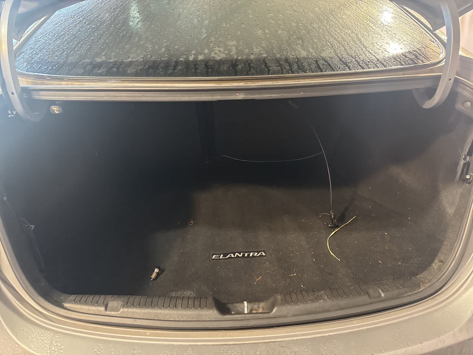 Thumbnail: 2013 Hyundai Elantra - 15