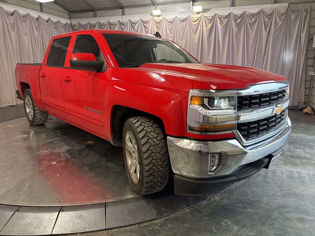 Used 2018 Chevrolet Silverado 1500 LT w/1LT Truck Crew Cab