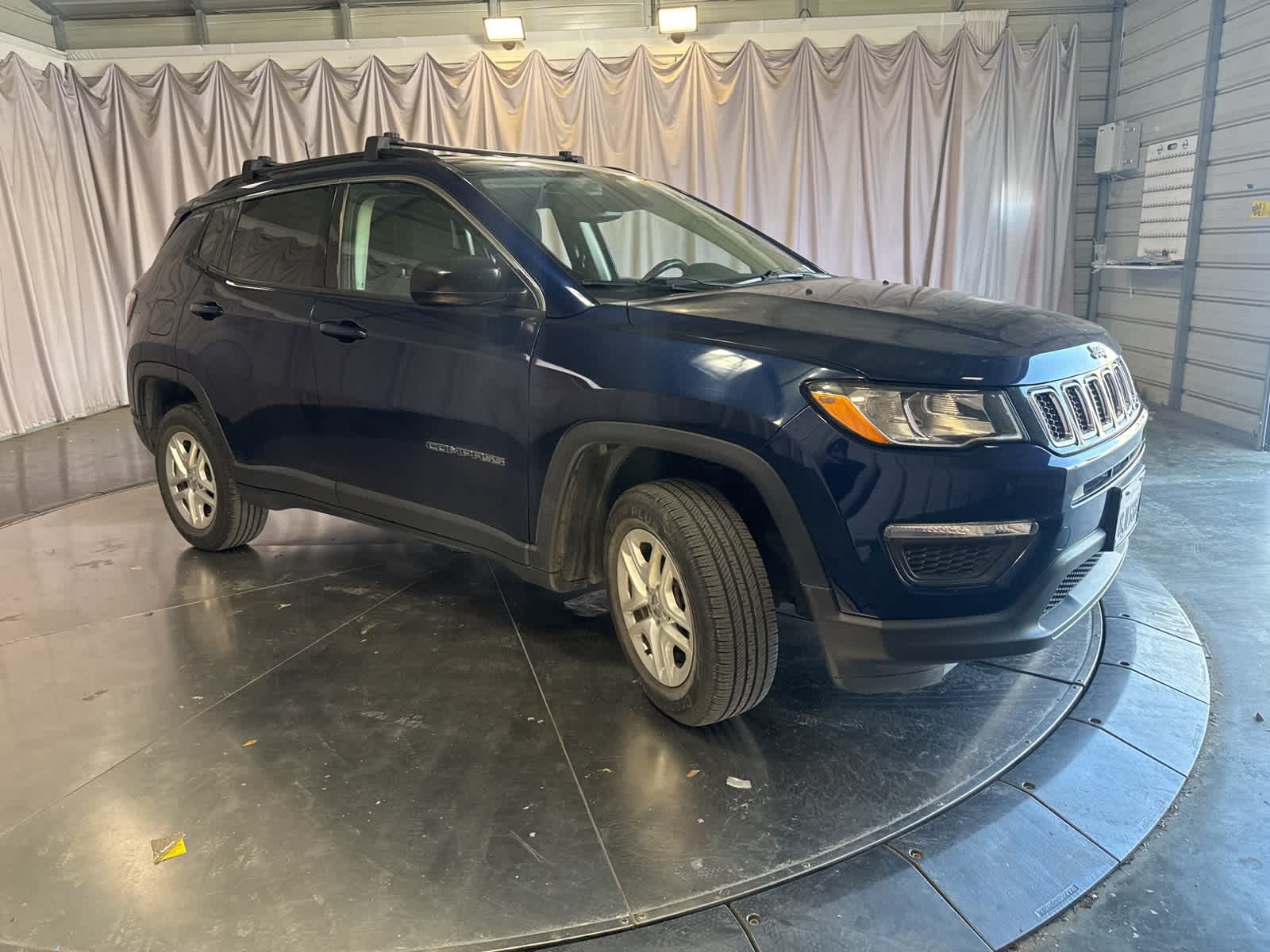 Thumbnail: 2019 Jeep Compass - 3