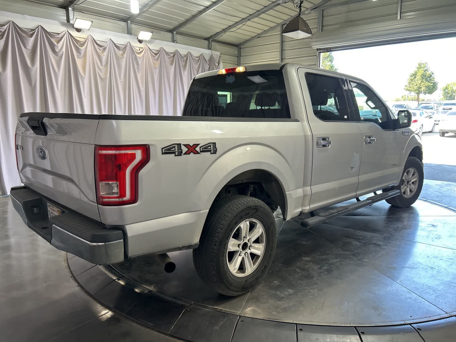 Thumbnail: 2016 Ford F-150 - 9