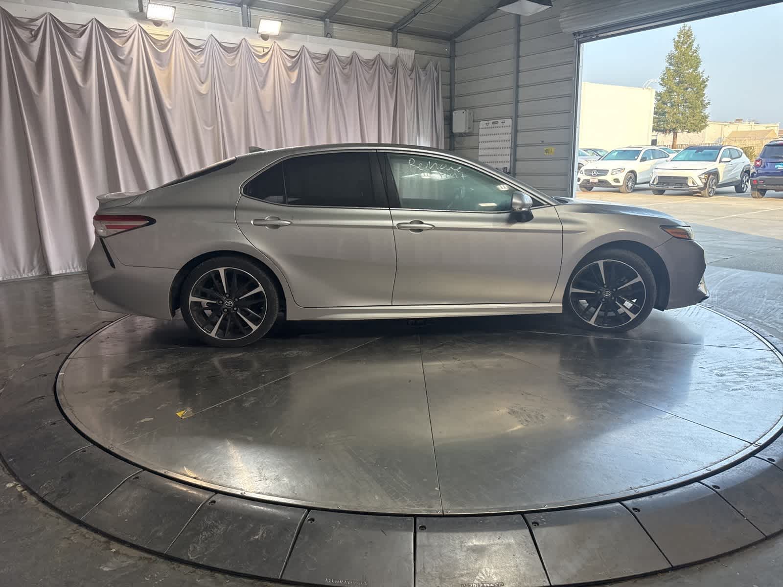 Thumbnail: 2019 Toyota Camry - 4