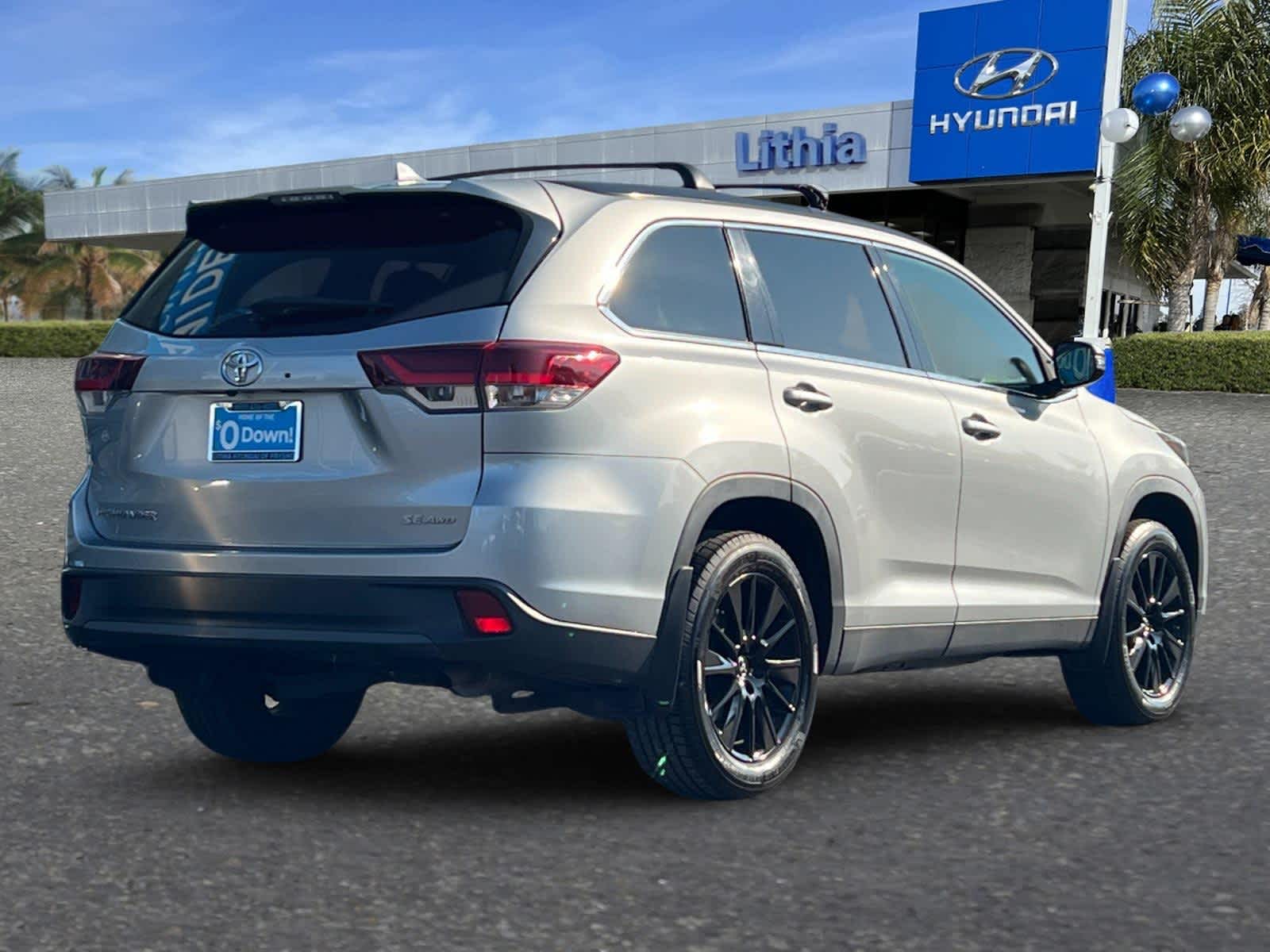 Thumbnail: 2019 Toyota Highlander - 2