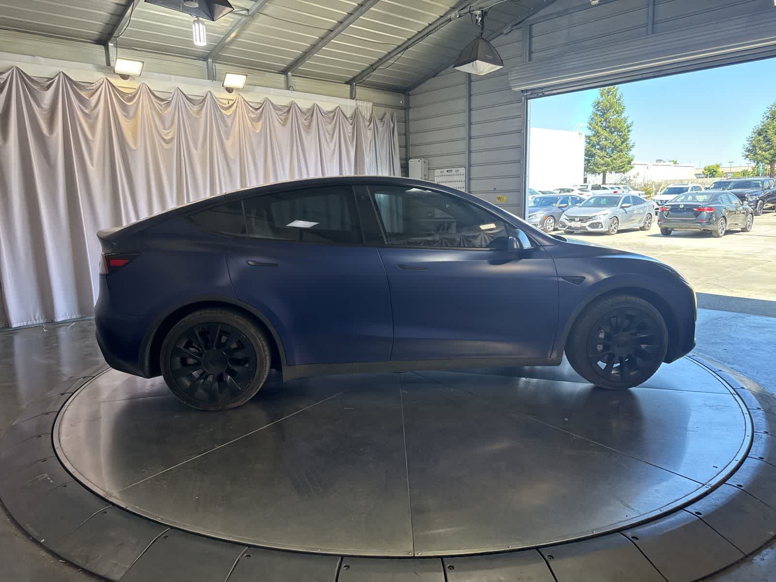 Thumbnail: 2023 Tesla Model Y - 4