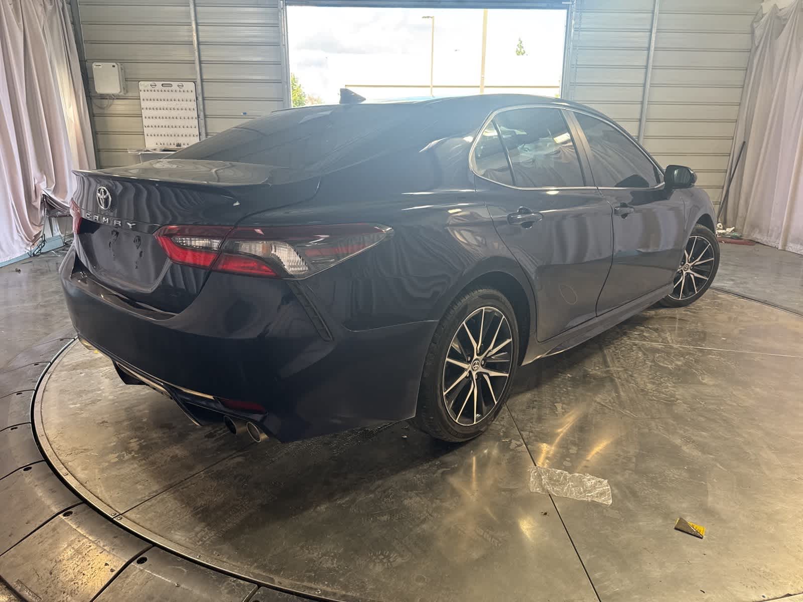 Thumbnail: 2021 Toyota Camry - 5