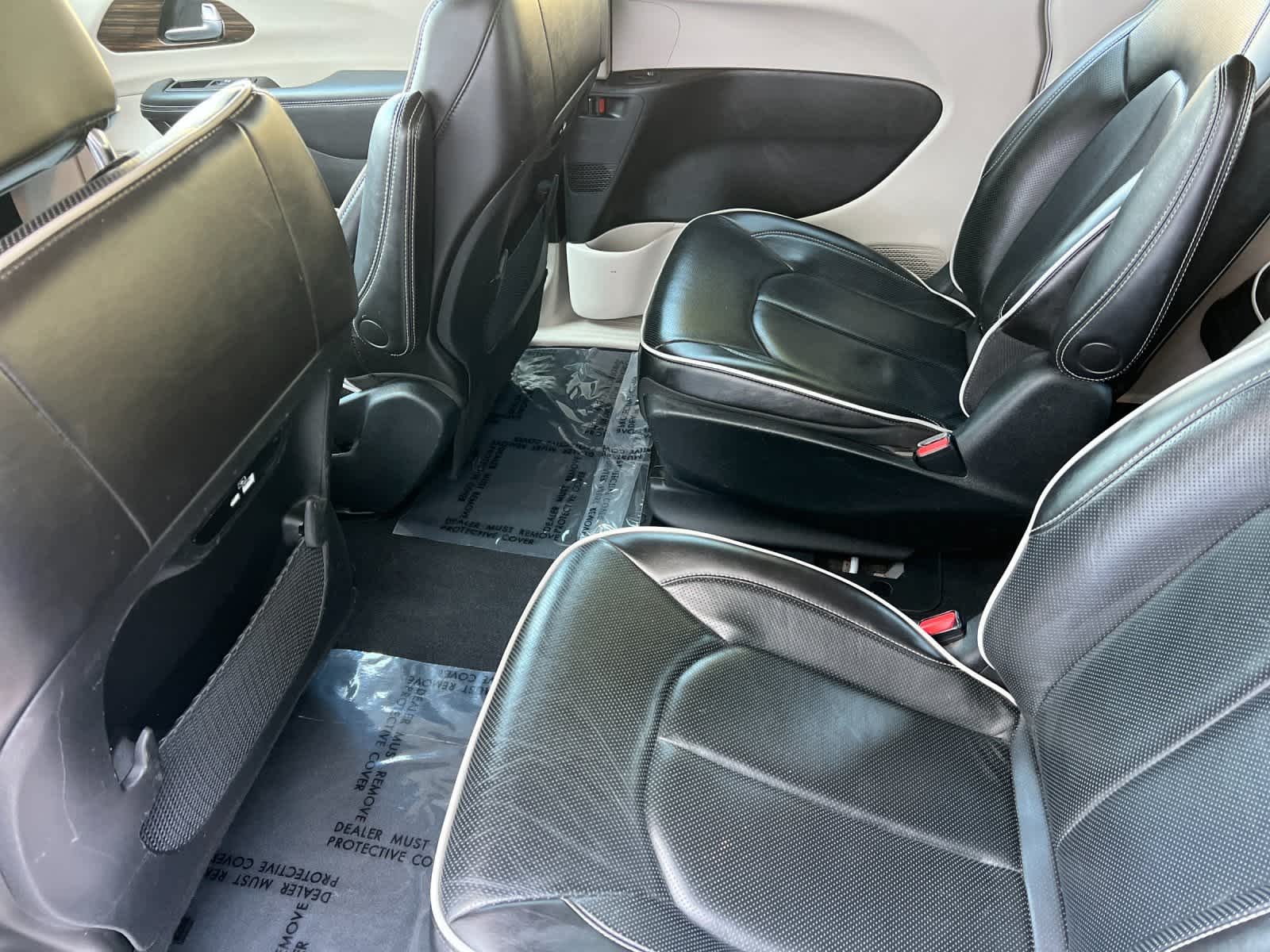 Thumbnail: 2023 Chrysler Pacifica - 5