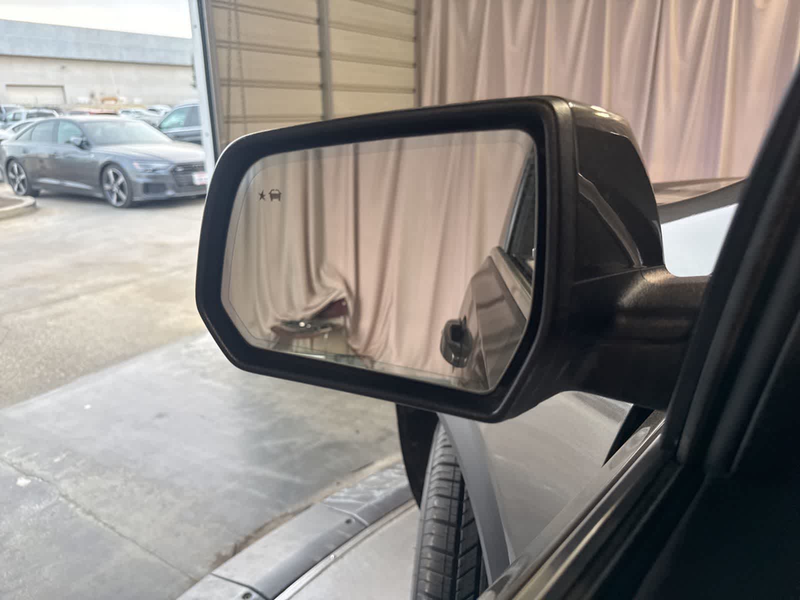 Thumbnail: 2019 GMC Acadia - 20