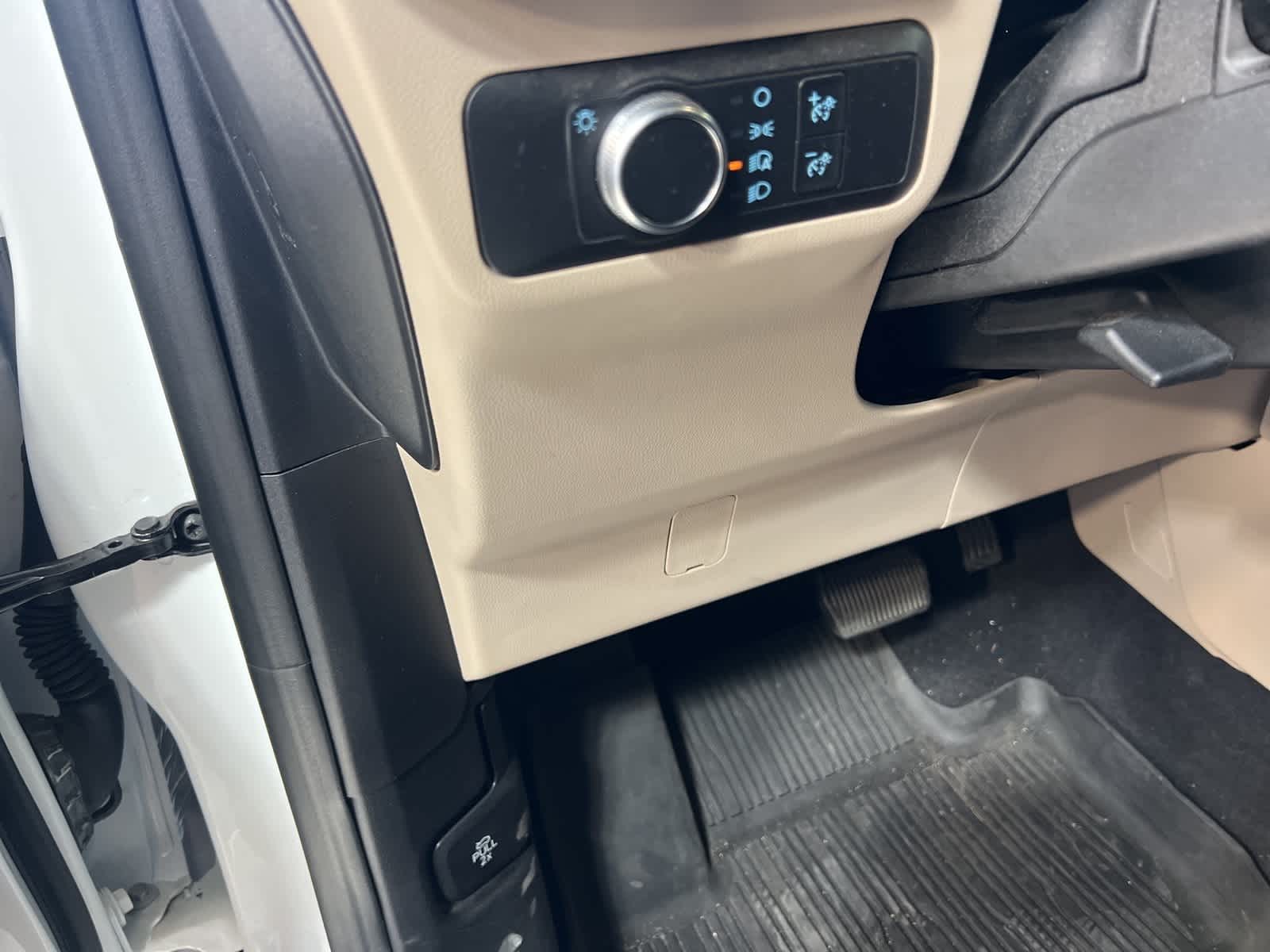 Thumbnail: 2020 Ford Escape - 27