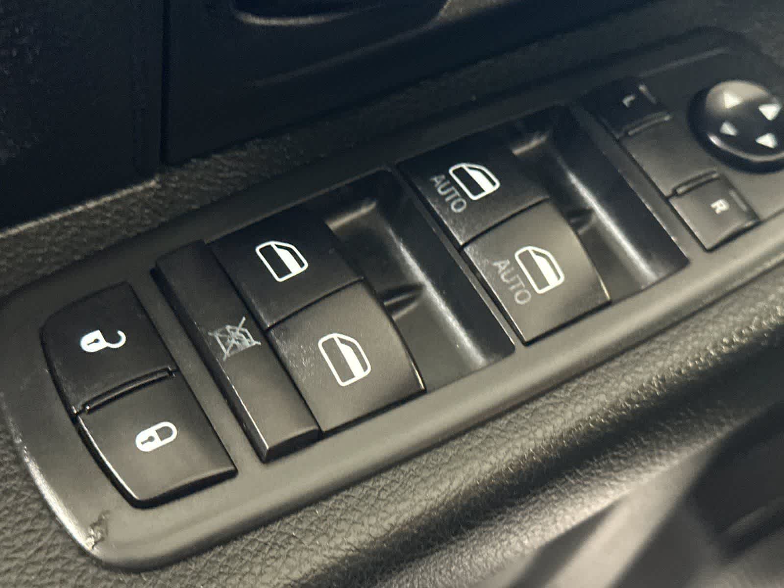 Thumbnail: 2019 RAM 1500 - 13